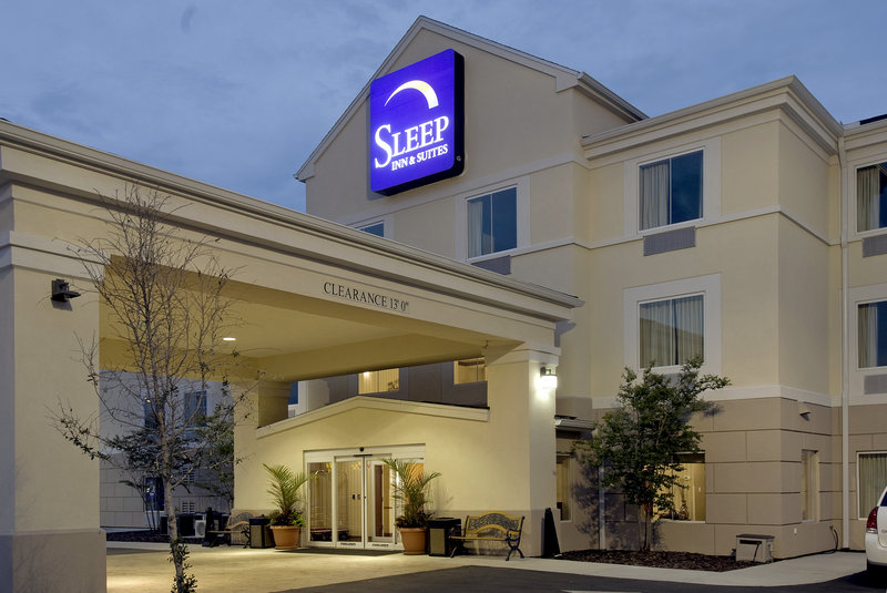Sleep Inn & Suites University / Shands