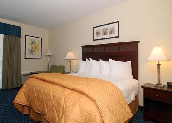 Quality Inn & Suites Williamsburg Central