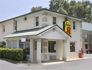 Super 8 by Wyndham Charlotte Downtown Area