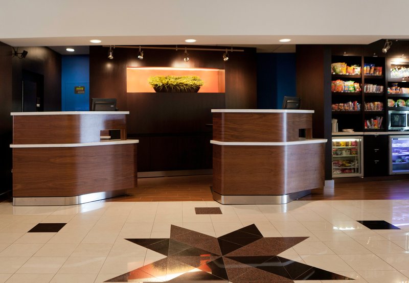 Courtyard by Marriott Dallas DFW Airport North / Irving