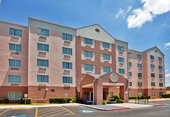 Fairfield Inn & Suites San Antonio Airport / North Star Mall