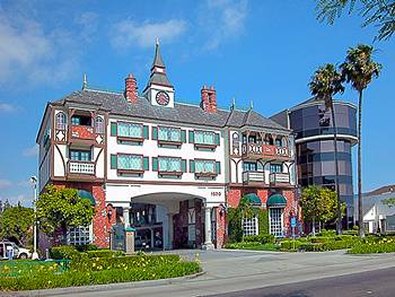 Anaheim Camelot Inn & Suites