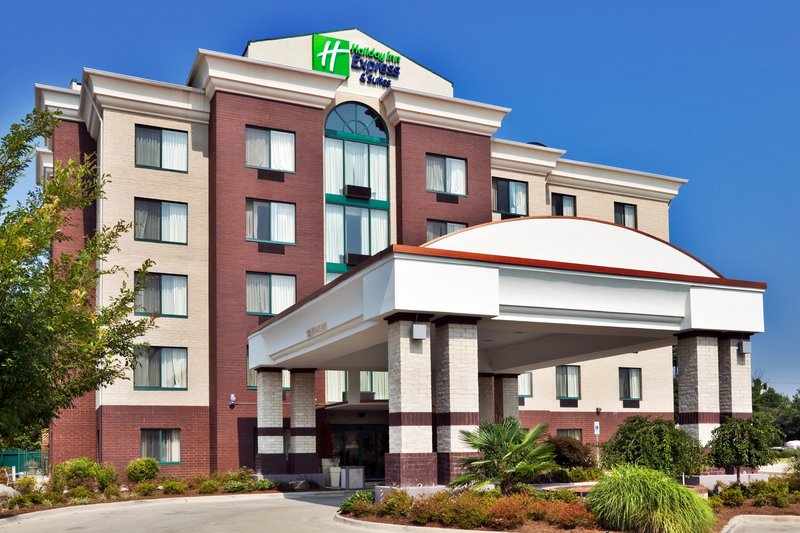 Holiday Inn Express Hotel & Suites Birmingham Inverness
