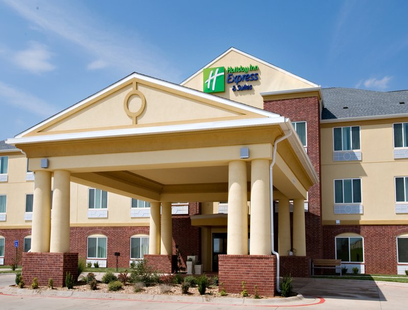 Holiday Inn Express & Suites Childress