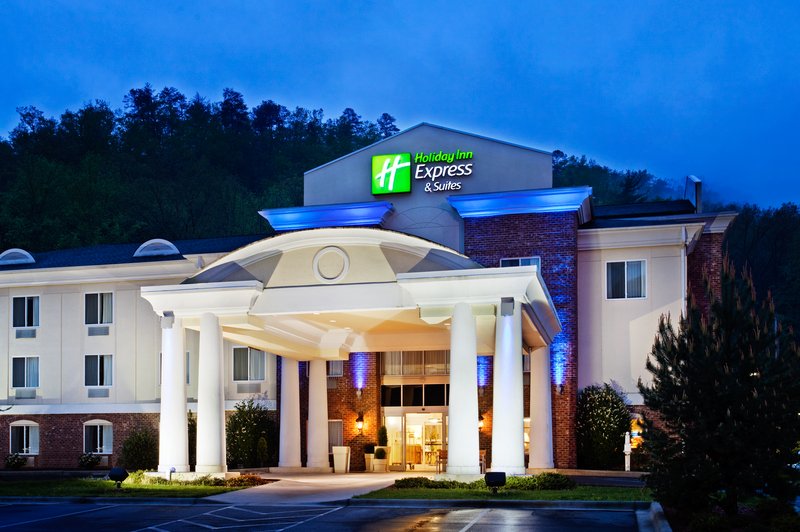 Holiday Inn Express Hotel & Suites Cherokee / Casino