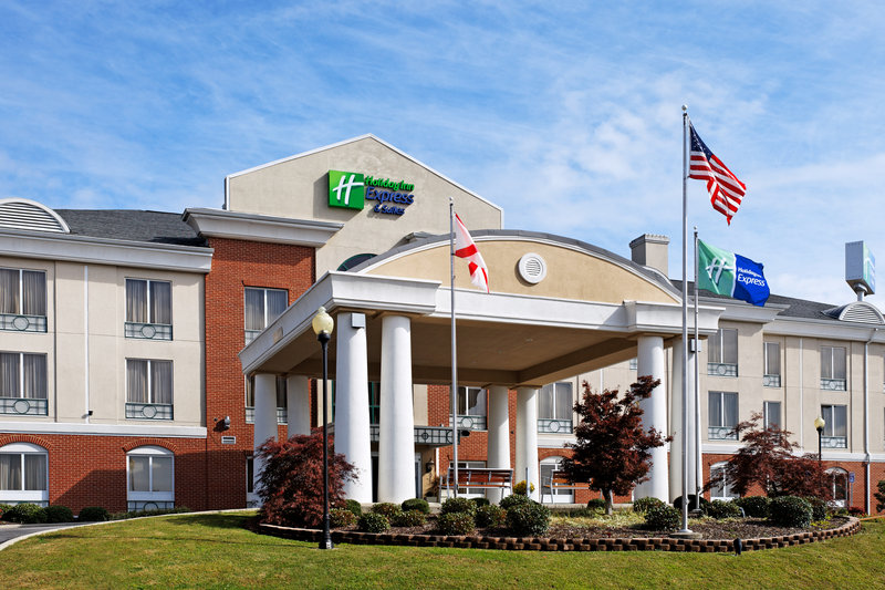 Holiday Inn Express Hotel & Suites Cullman