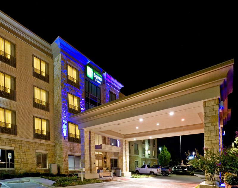 Holiday Inn Express & Suites Dallas NE Allen