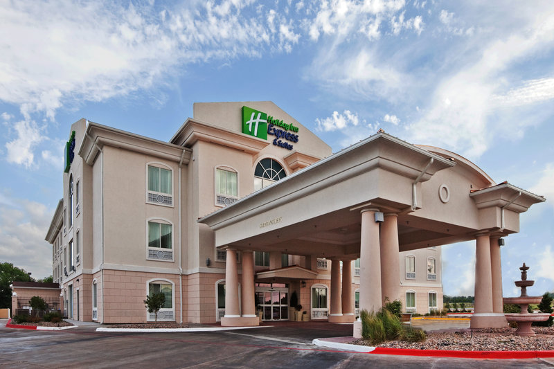 Holiday Inn Express & Suites Woodward