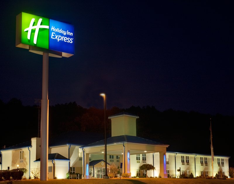 Holiday Inn Express Hurricane