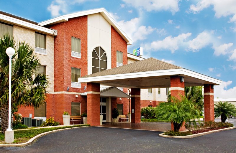 Holiday Inn Express Hotel & Suites Weslaco