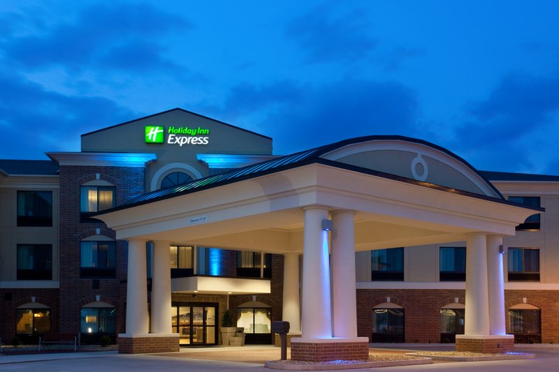 Holiday Inn Express Hotel & Suites Peru Lasalle Area