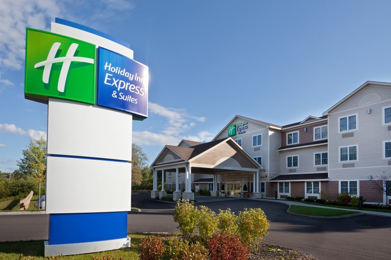 Holiday Inn Express Hotel & Suites Tilton Lakes Region