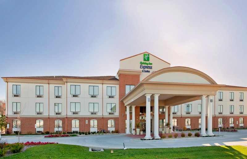 Holiday Inn Express Hotel & Suites St. Charles