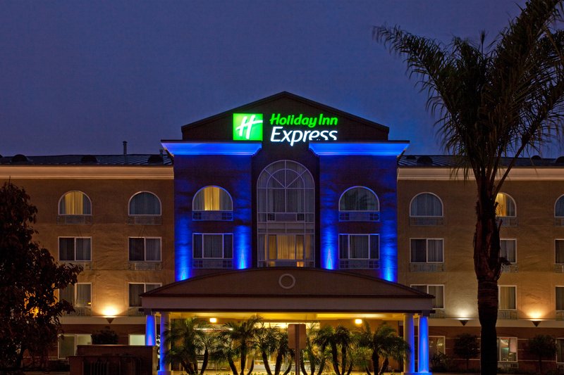Holiday Inn Express Hotel & Suites San Diego Sorrento Valley