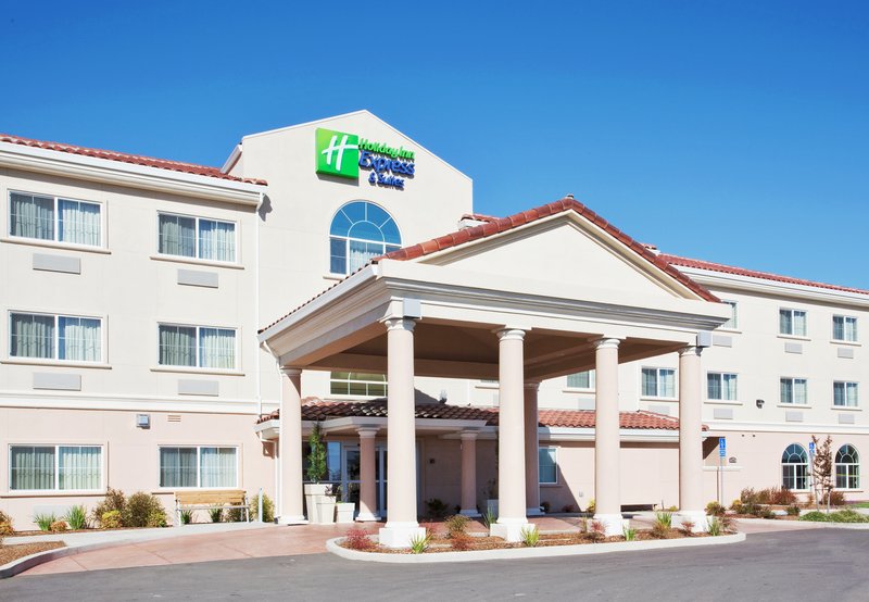 Holiday Inn Express Hotel & Suites Oroville Lake