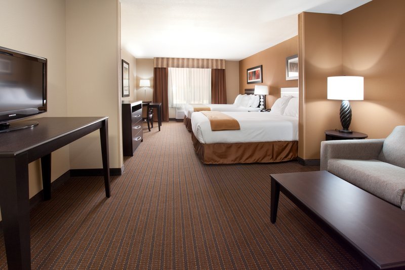 Holiday Inn Express Hotel & Suites LAMAR