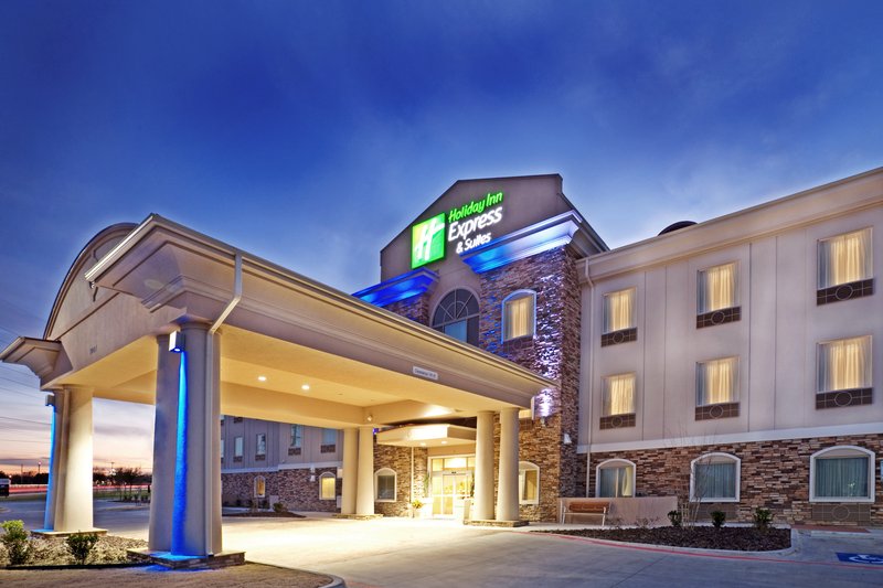Holiday Inn Express & Suites Cedar Hill