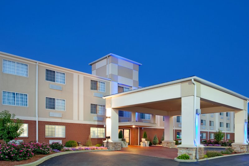 Holiday Inn Express Hotel & Suites Wabash