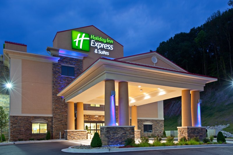 Holiday Inn Express Hotel & Suites RIPLEY