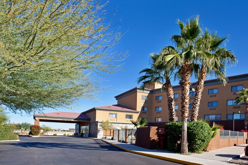 Holiday Inn Express & Suites Phoenix / Chandler (Ahwatukee)