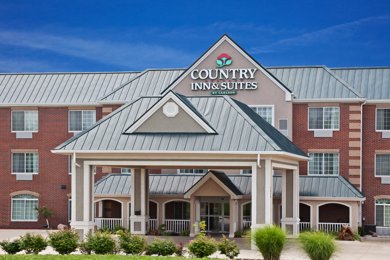 Country Inn & Suites by Radisson Valparaiso IN