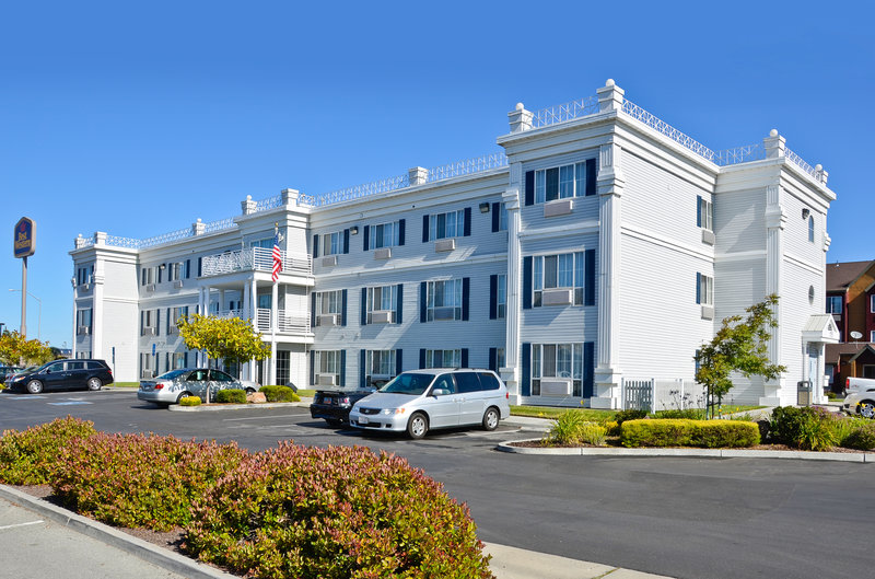 Best Western Salinas Monterey Hotel