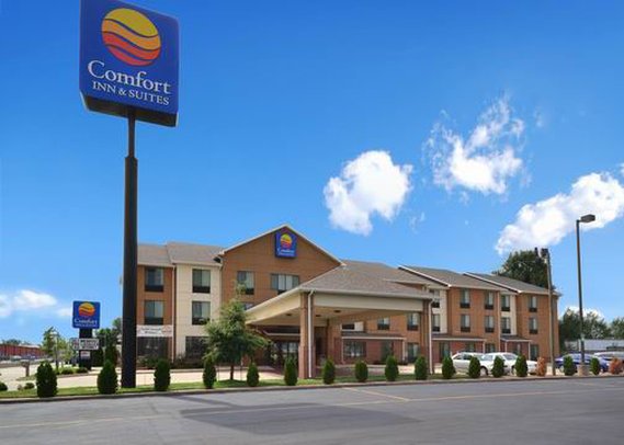Comfort Inn & Suites Sikeston I 55