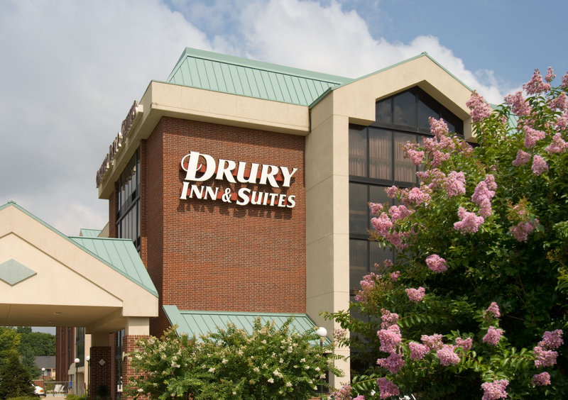 Drury Inn & Suites Louisville East