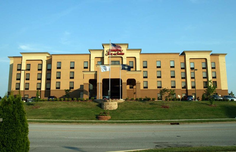 Hampton Inn Suites Louisville East