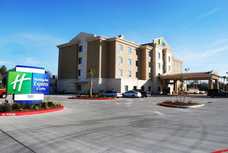 Holiday Inn Express & Suites Houston South near Pearland