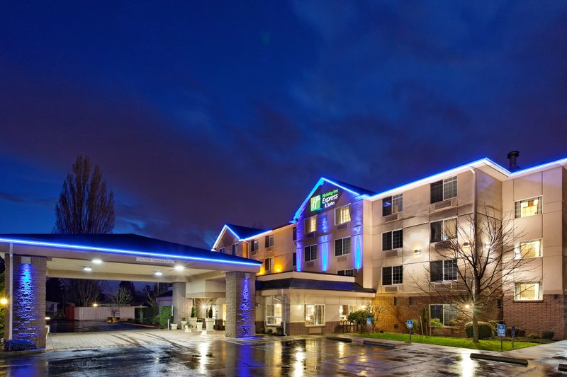 Holiday Inn Express Hotel & Suites Portland Jantzen Beach