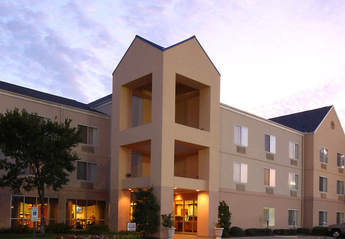 Fairfield Inn & Suites Dallas Medical / Market Center