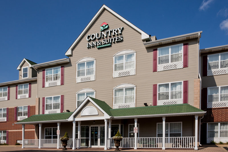 Country Inn & Suites by Radisson Crystal Lake IL