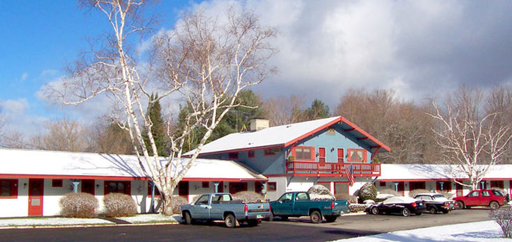 The Chalet Motel