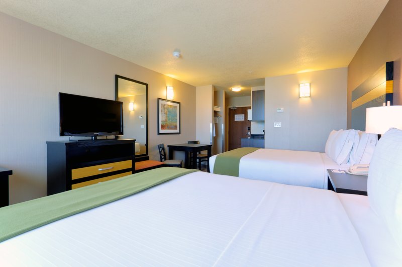 Holiday Inn Express & Suites Dawson Creek