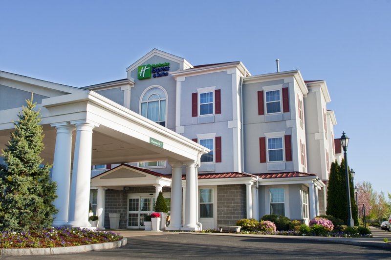 Holiday Inn Express Hotel & Suites Amherst Hadley MA