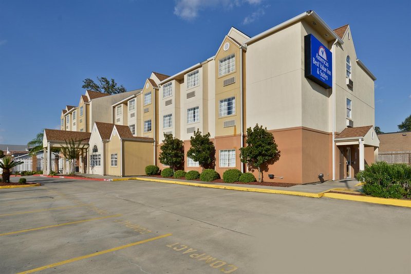 Americas Best Value Inn & Suites Lake Charles at I 210 Exit 5