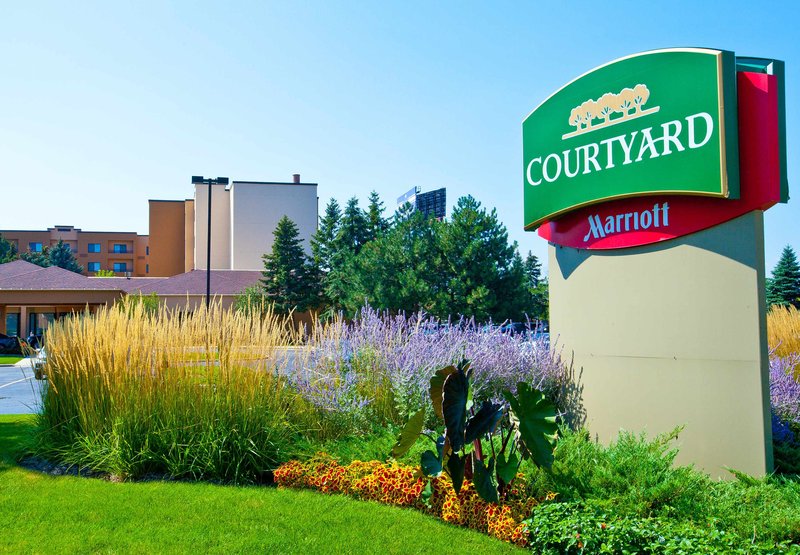 Courtyard by Marriott Chicago OHare