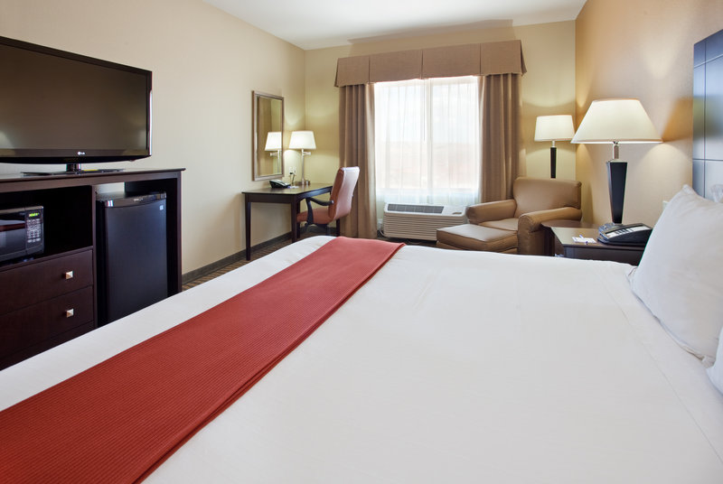 Holiday Inn Express Hotel & Suites Gallup East