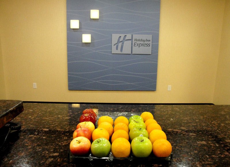 Holiday Inn Express Hotel & Suites Fort Saskatchewan