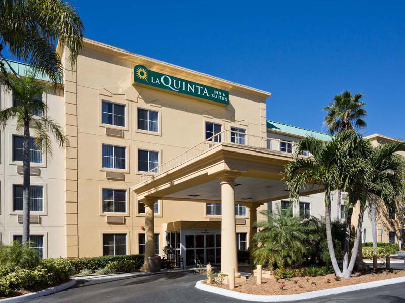 La Quinta Inn & Suites by Wyndham Naples East (I 75)