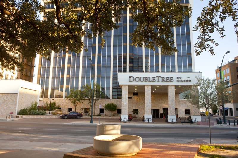DoubleTree by Hilton Hotel Midland Plaza