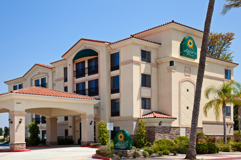 La Quinta Inn & Suites by Wyndham NE Long Beach / Cypress