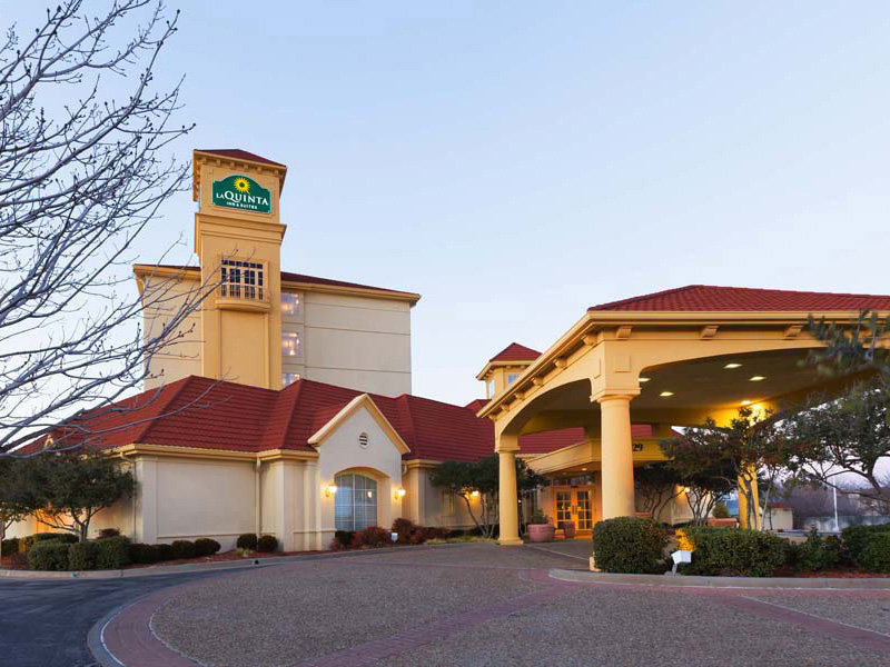 La Quinta Inn & Suites by Wyndham Oklahoma City NW Expwy