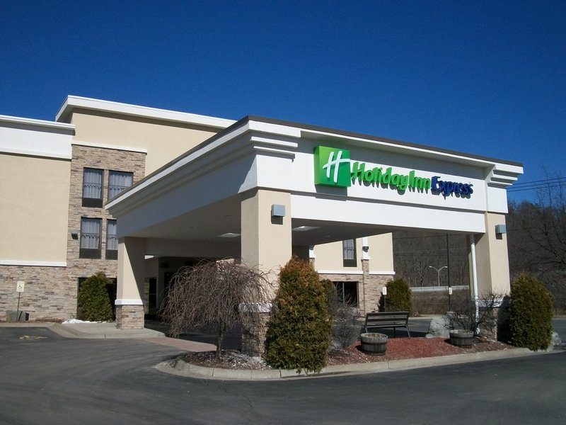 Holiday Inn Express Painted Post Corning Area