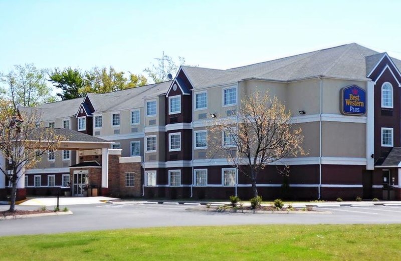 Best Western Plus Elizabeth City Inn & Suites