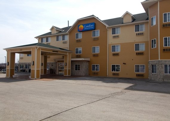 Comfort Inn & Suites Bellevue Omaha Offutt AFB