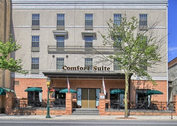 Comfort Suites Downtown Carlisle