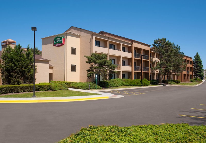 Courtyard by Marriott Chicago Glenview / Northbrook