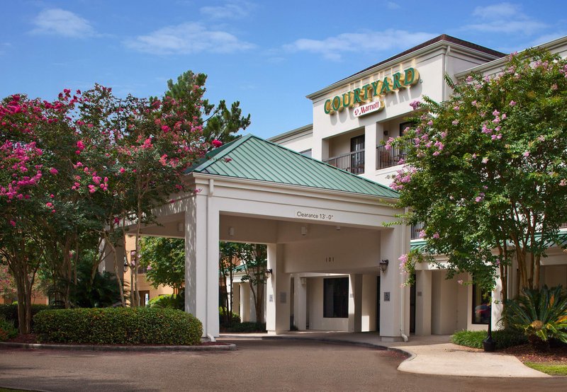 Courtyard by Marriott New Orleans Covington / Mandeville